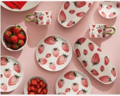 Fad Jordbær L.30 cm