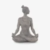 Figur yoga dame grå 18x11x24 cm