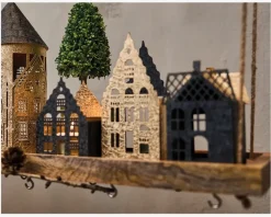 Hus t/fyrfadslys metal 7x7x15 cm