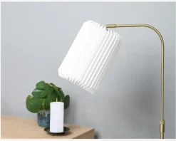 Peak Gulvlampe Plast Messing H.145 cm