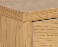 Sengebord Cholet med 1 skuffe vild eg kunstfiner