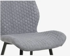 Spisebordsstol med bredt sæde