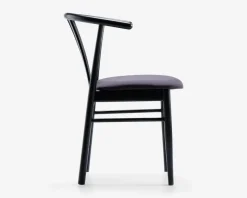 Spisestuestol i sortlakeret bøg