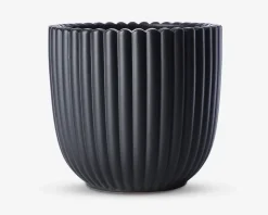 Urtepotteskjuler Nobel mat sort 17x18 cm